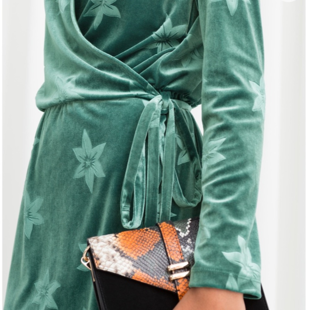 & Other Stories Green Velvet  Dress US 2